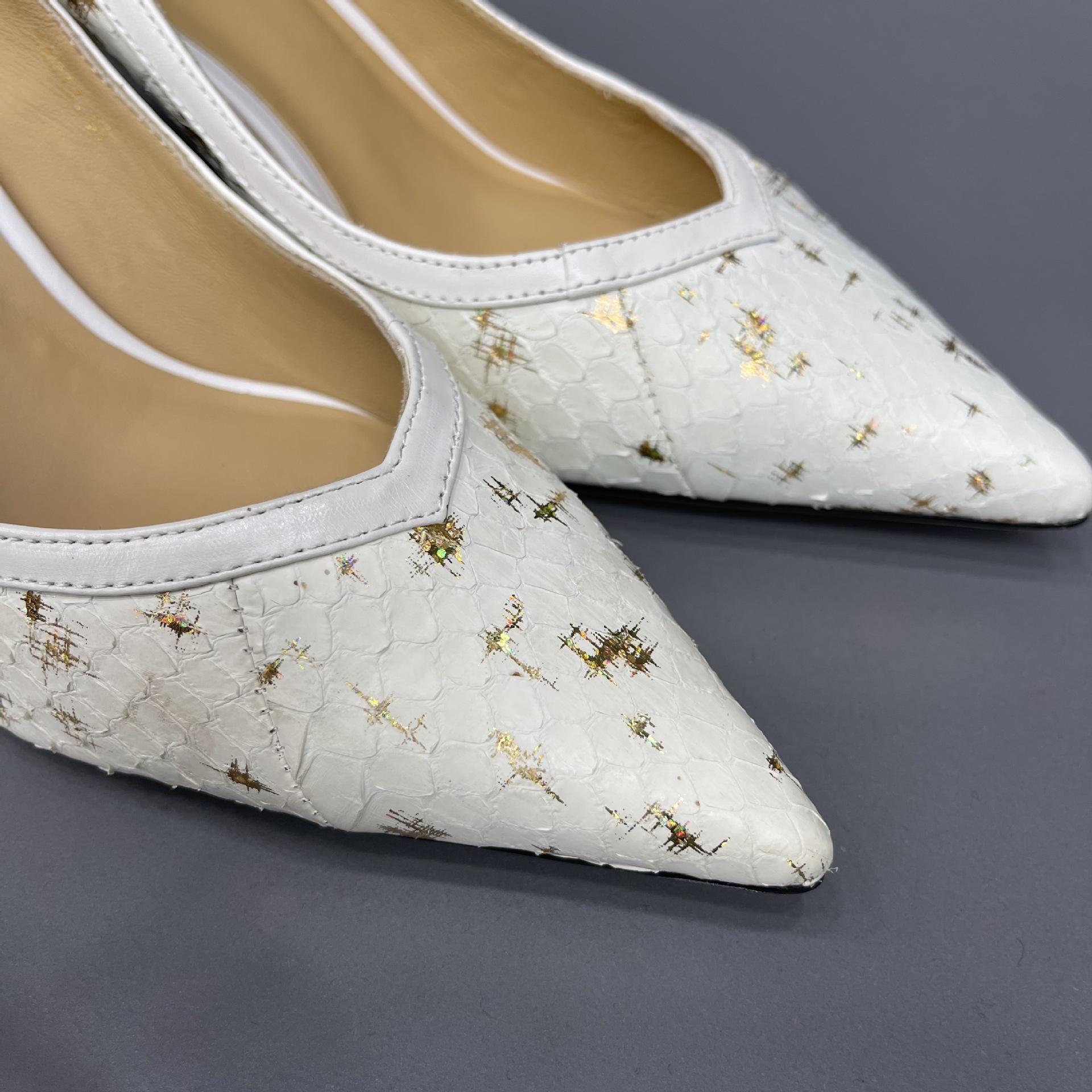 品质 女款鱼皮/皮包跟单跟鞋:4cm--7443