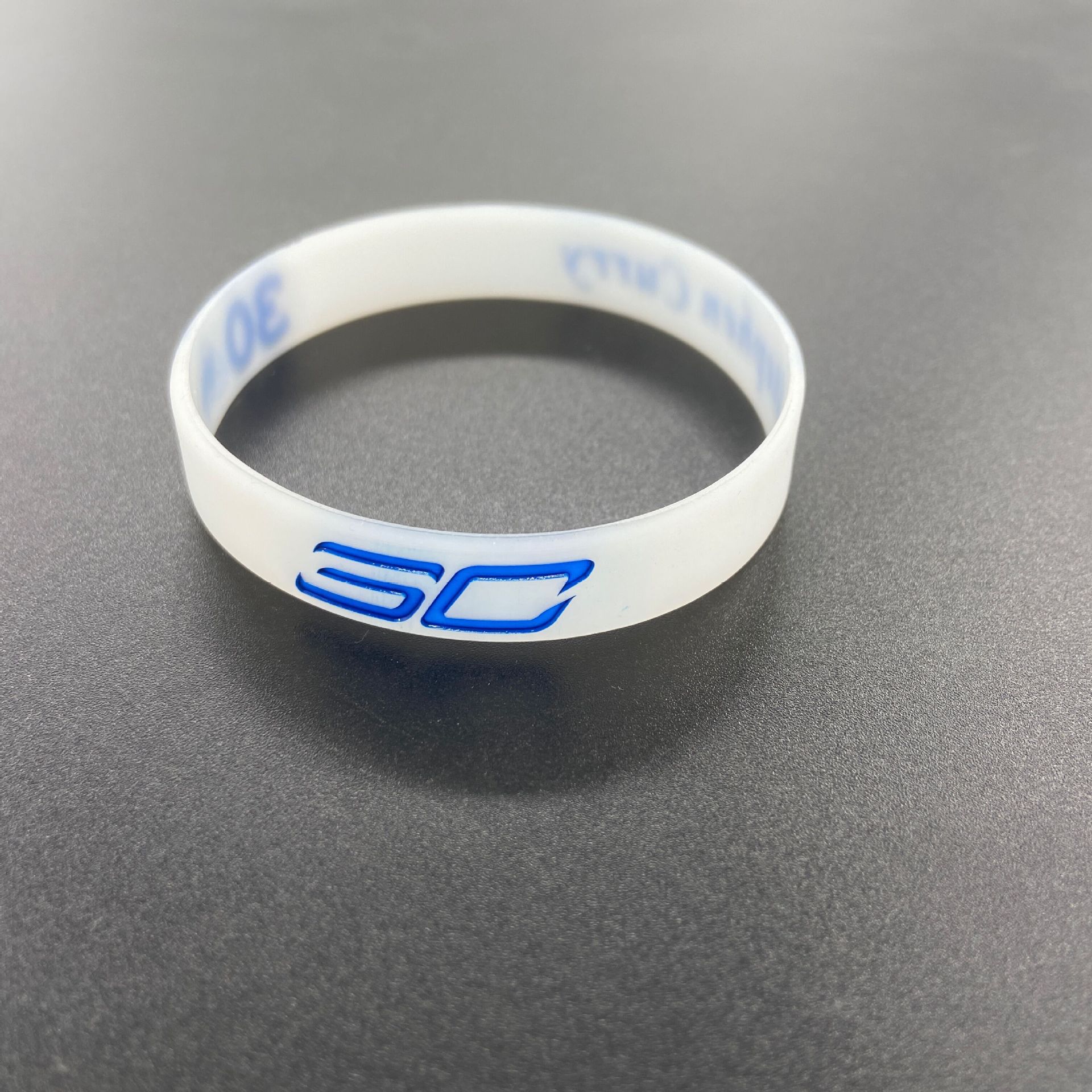 现货夜光篮球手环詹姆斯欧文杜兰特库里哈登nba透明白色荧光手环