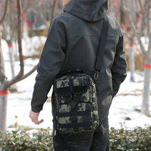 新款男士胸包多功能路亚包单肩包斜挎背包战术腰包钓鱼专用包