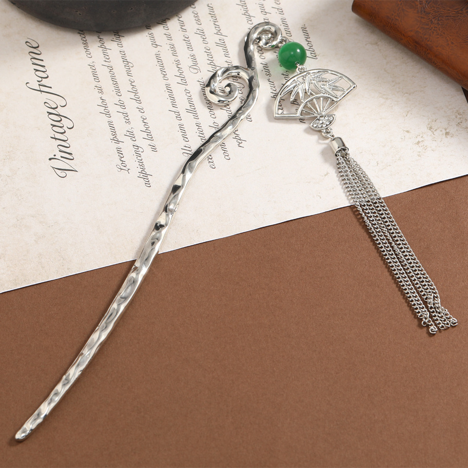 复古新款白k镂空扇子发簪国风简约盘发流苏挂坠簪子发钗汉服头饰