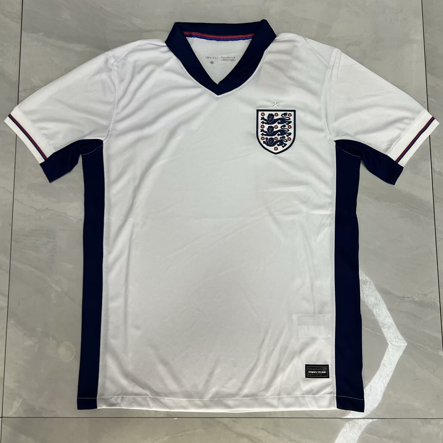 2425欧洲杯足球服英格兰主场客场球衣成人泰版球员版训练服-阿里巴巴