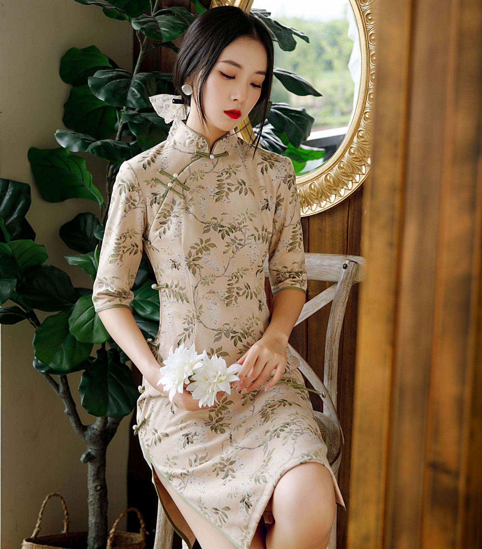 旗袍连衣裙秋冬中长袖新款麂皮绒老上海走秀八扣日常复古修身旗袍