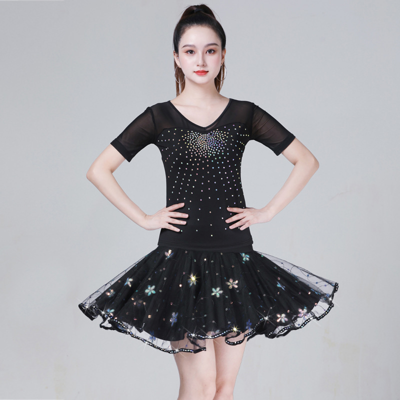 广场舞服装新款套装烫钻上衣三步踩吉特巴跳舞大摆裙