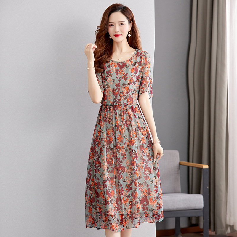高级感气质连衣裙女夏季新款气质碎花短袖小个子圆领裙子-阿里巴巴