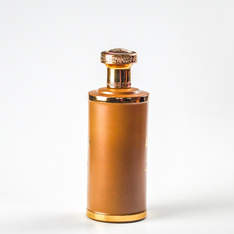 厂家批发供应500ml白酒瓶喷涂酒瓶 黄色珍藏原浆酒水包装玻璃瓶