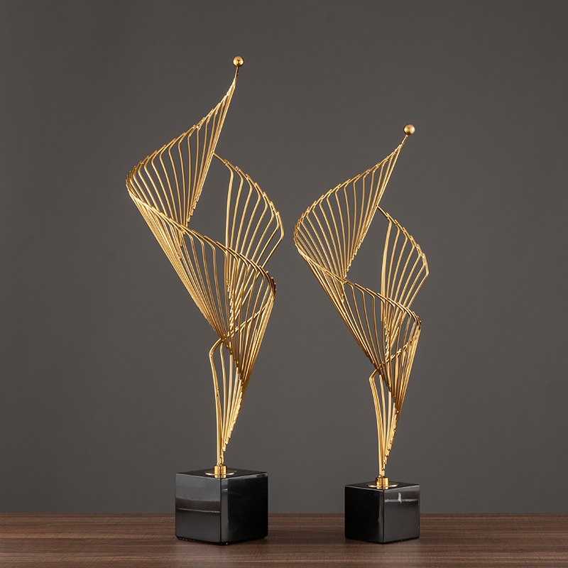 北欧极简轻奢几何金属摆件样板房售楼处客厅书房创意抽象家居饰品