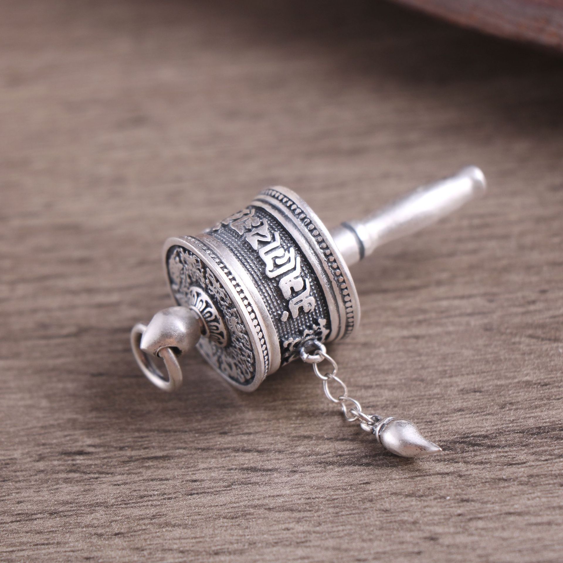 足银990转经筒吊坠 藏式银饰品批发六字真言大明咒嘎乌盒转动挂件
