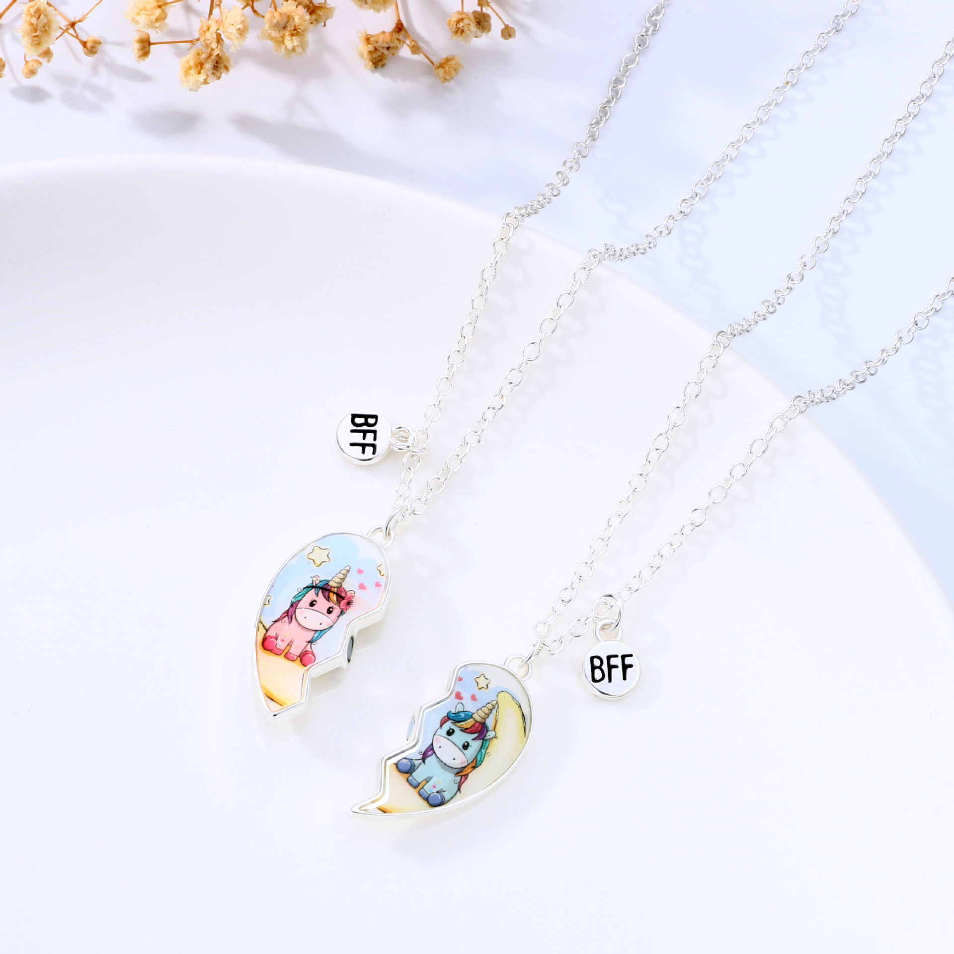 跨境新品好朋友项链套装贴纸滴胶儿童卡通吊坠磁铁石闺蜜项链一对