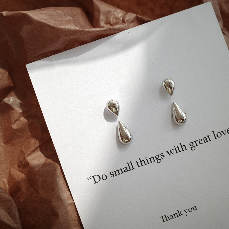 Women's Korean-Style Simple and Small Glossy Water Drop Earrings, Two-Piece All-Matching Earrings, Cold Style