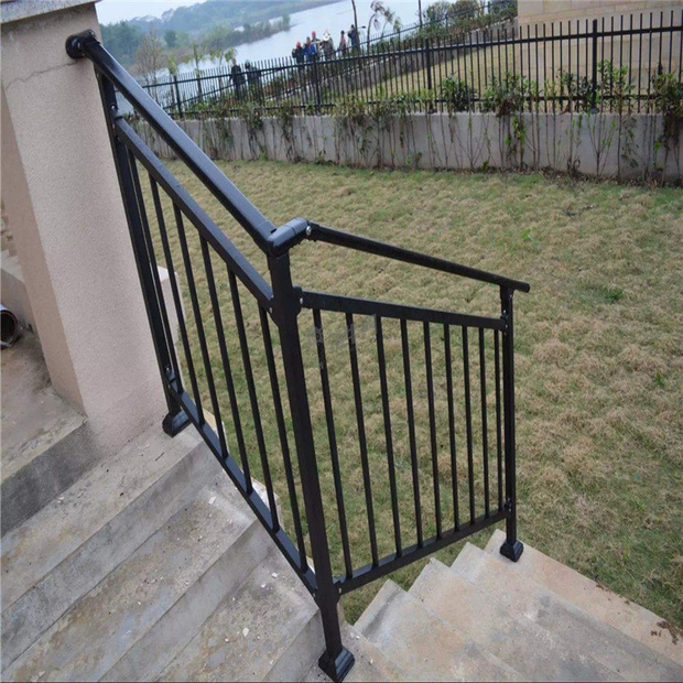 惠州定制室内焊接楼梯栏杆 楼盘白色靠墙扶手 组装锌钢楼梯扶手
