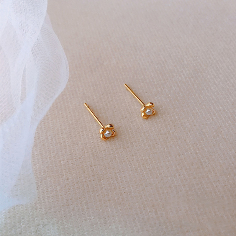 鑫麒首饰珍珠花朵小耳钉女迷你简约百搭气质耳环迷你金色小花耳饰