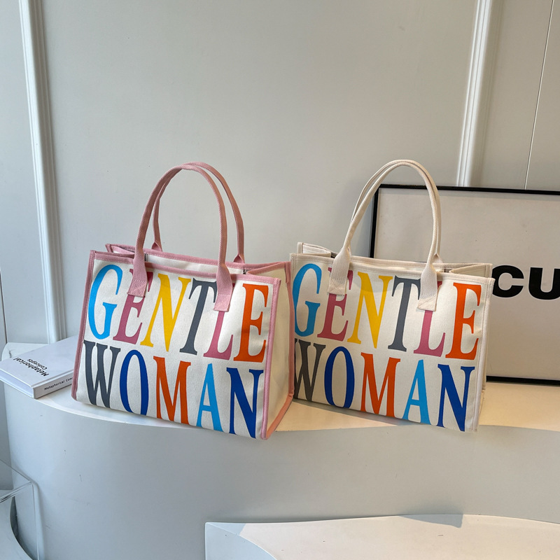 gentle woman休闲大容量质感单肩包包2024新款彩绘印花字母帆布包