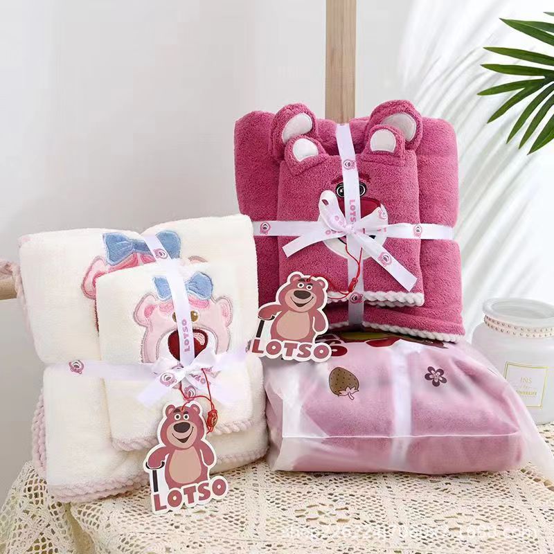 Wholesale Coral Velvet Towel Bear Covers Strawberry Bear Bath Towel Towel Set Combination Thread Edging Child and Mother Covers