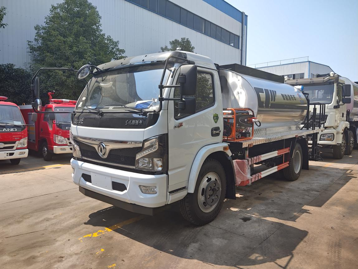 小型路面沥青洒布车公路养护沥青车 道路修路车 施工修路车沥青车