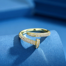 欧美时尚经典一支钉女戒指，镀黄金色，喜鹊工厂货