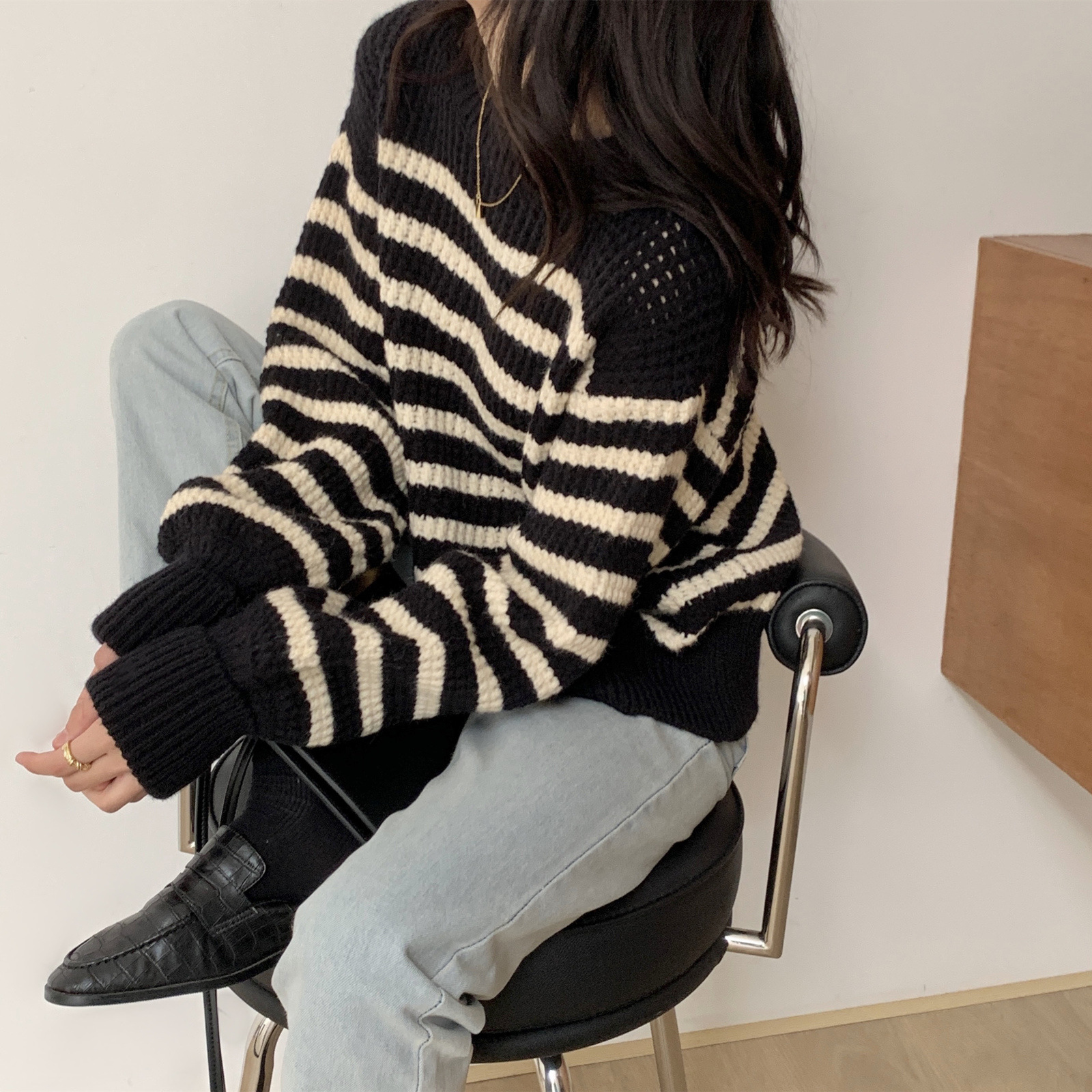 软糯糯黑白条纹毛衣女宽松外穿慵懒风韩版百搭秋冬套头圆领针织衫