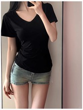 黑色V领短袖T恤女夏季新款纯色百搭显瘦收腰正肩短款上衣休闲小衫