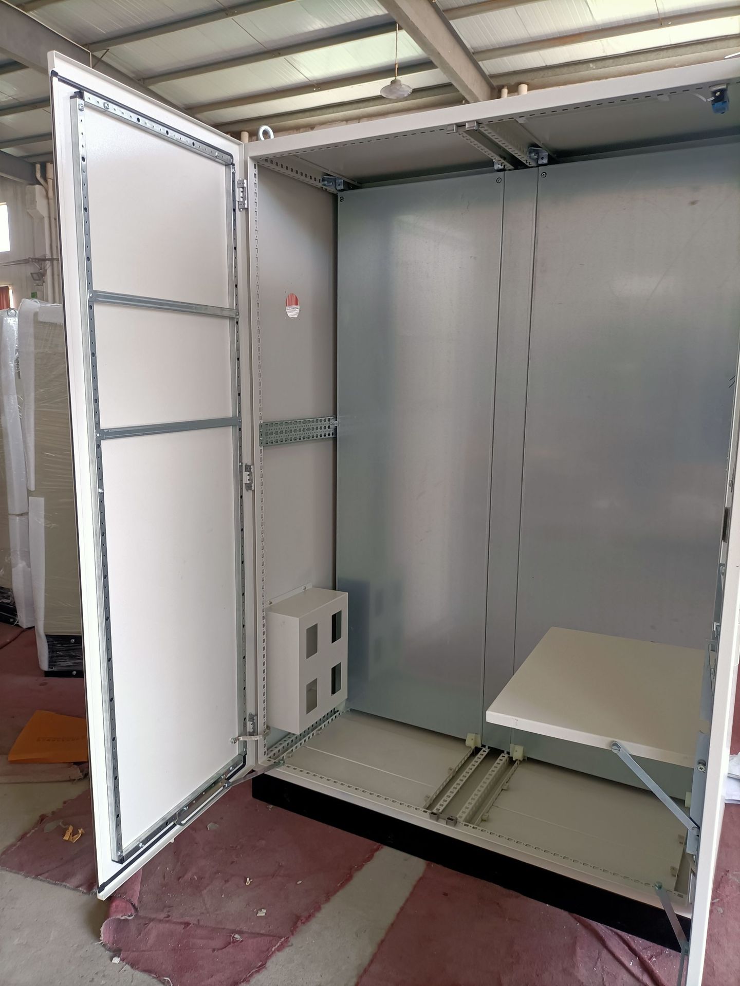 厂家直供仿威图es柜双开门寸金制作柜四折型材不锈钢控制柜现货