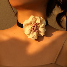 古特跨境新款纯色花朵短项圈颈带 小众设计性感优雅女士项链批发