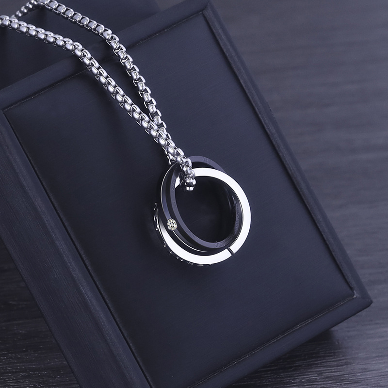 双环男士项链吊坠嘻哈韩版潮个性装饰品钛钢潮牌挂坠百搭厂家批发