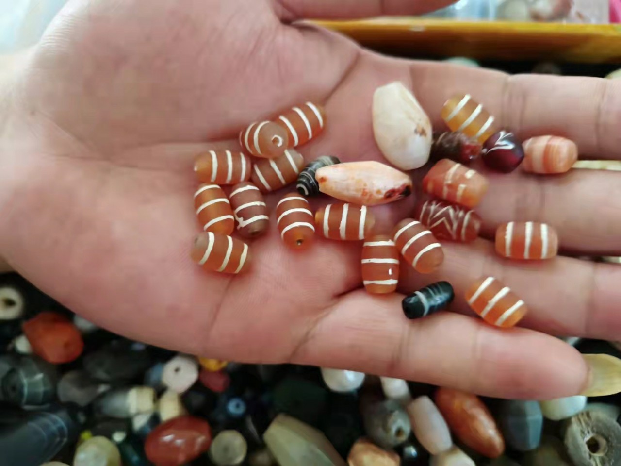 直播硅化木邦提克木化石地珠长天珠大牛角菱方梭圆椭形桶珠小天珠