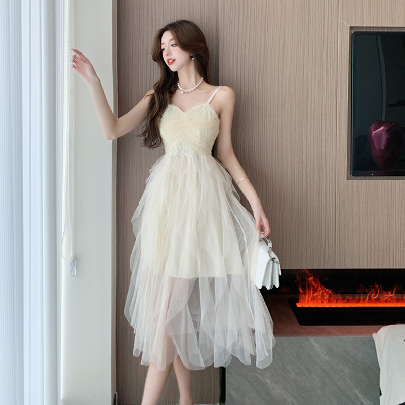 3089跨境外贸女装批发东南亚轻婚纱仙女网纱裙性感抹胸吊带连衣裙