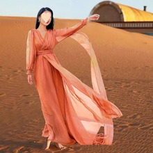 三亚旅游衣服沙滩裙超仙女海边度假裙沙漠拍照高腰拖尾长裙飘逸