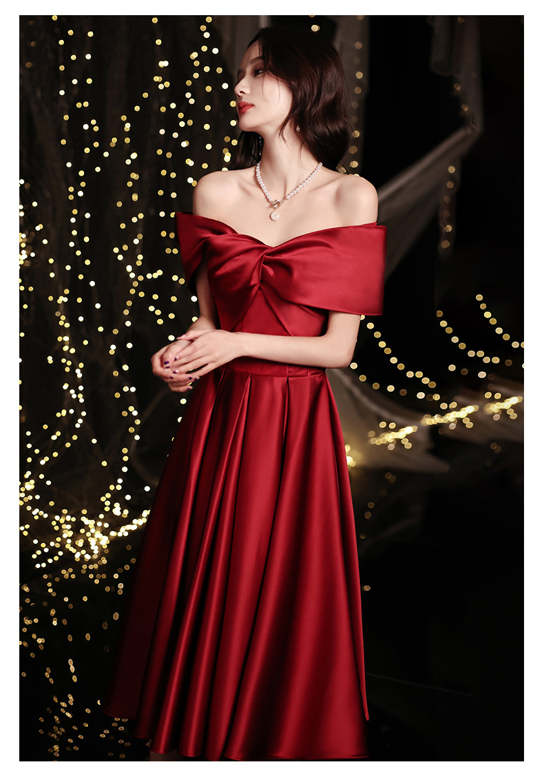 酒红色敬酒服新娘2021新款答谢宴订婚结婚回门一字肩晚礼服女夏季