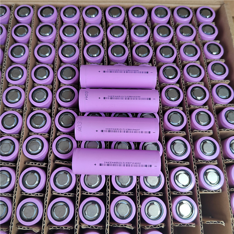 远东21700锂电池4000mah 4500mah 5c动力电动车锂电池储能手电筒