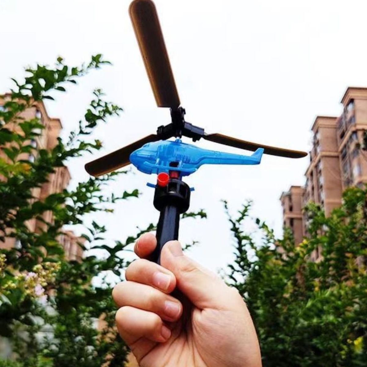 手柄拉线动力直升飞机手持飞机户外亲子玩具幼儿园奖品儿童小礼物