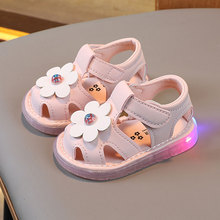 亮灯女宝宝鞋子0-1岁2女童凉鞋软底婴儿学步鞋夏季包头小公主洋气