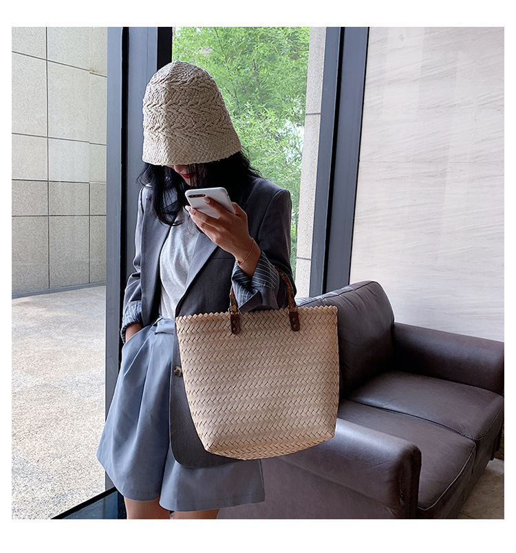 Bamboo Handle Bag Straw Woven 2023 Autumn New Retro Large Capacity Portable Vegetable Basket Bag Woven Bag Beach Bag