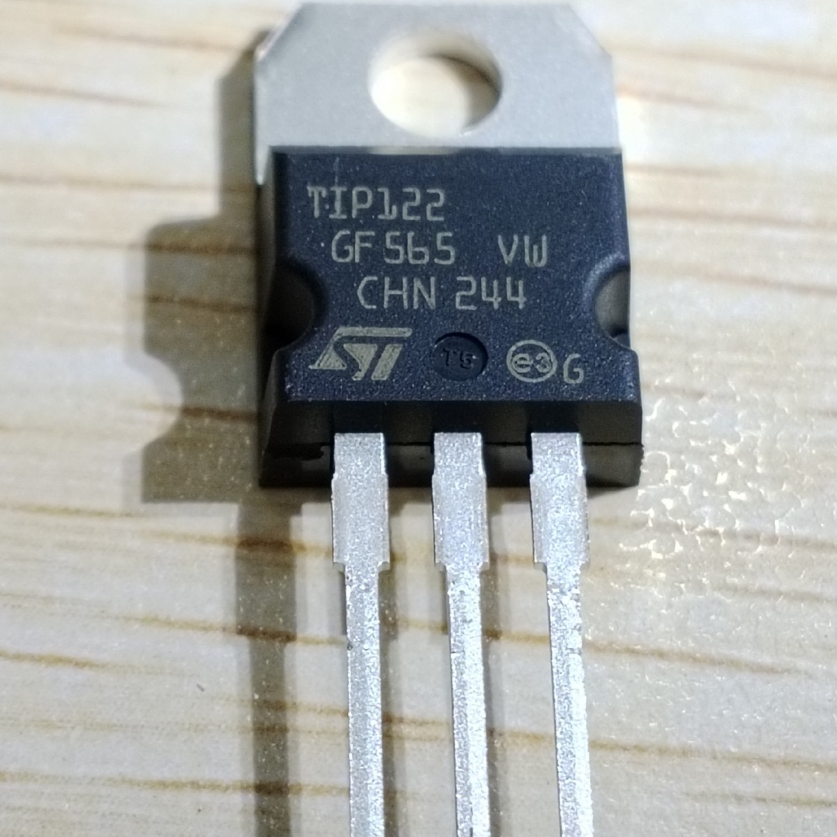 tip122 6a/100v三极管直插to220-阿里巴巴