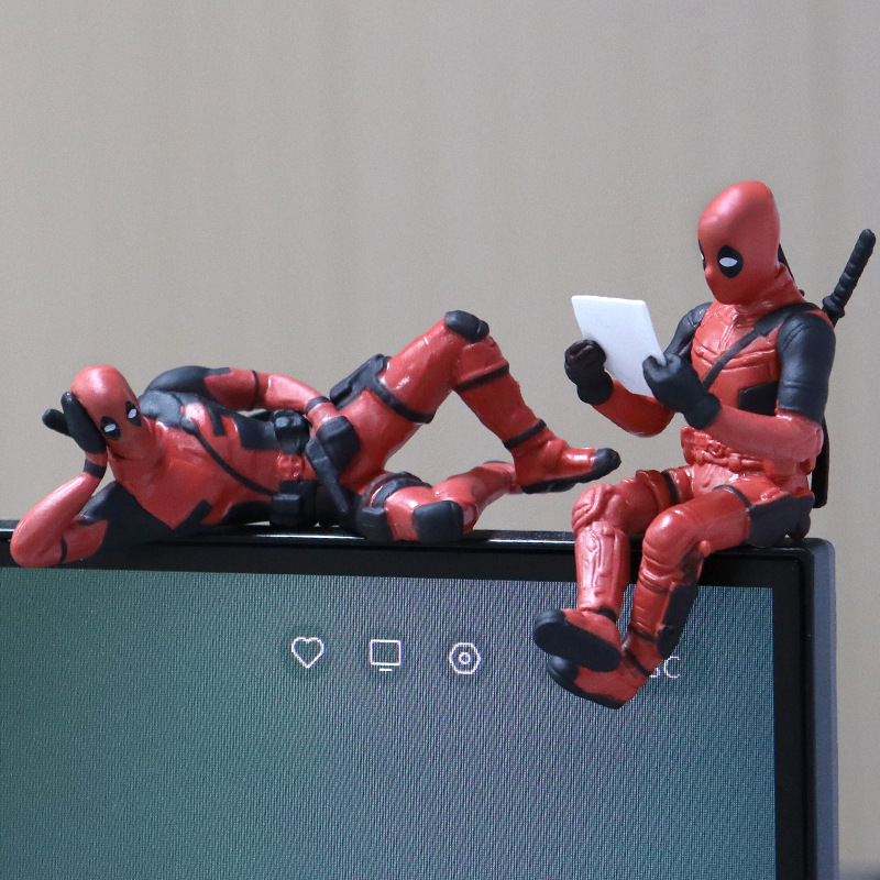 Deadpool Model Decoration War Police Lying Posture Handmade Toy Tag Looking Back Posture Anime Peripheral Home Office