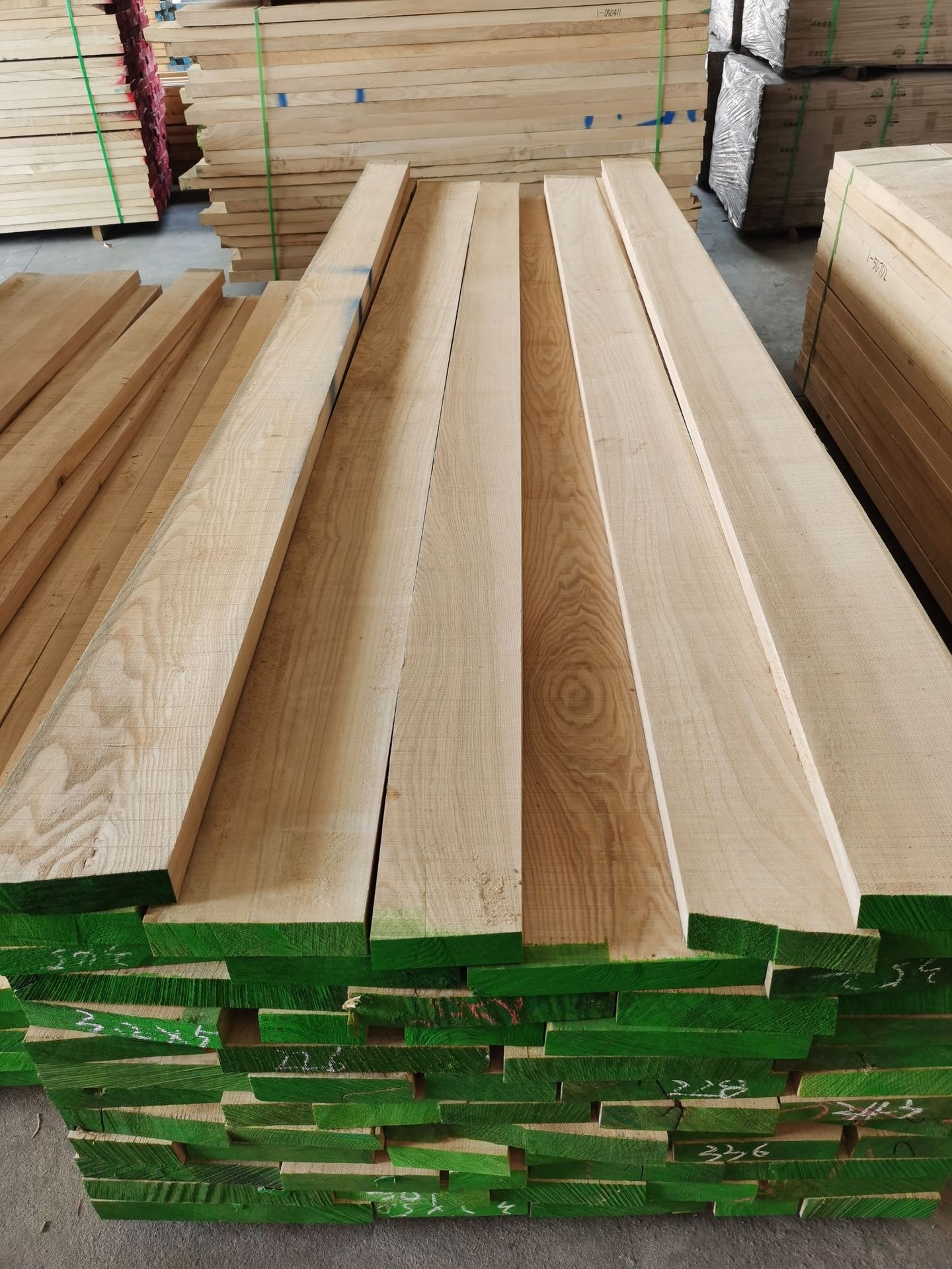 厂家美国白蜡木板材 实木板材料木方木条开料原木料板白蜡木批发