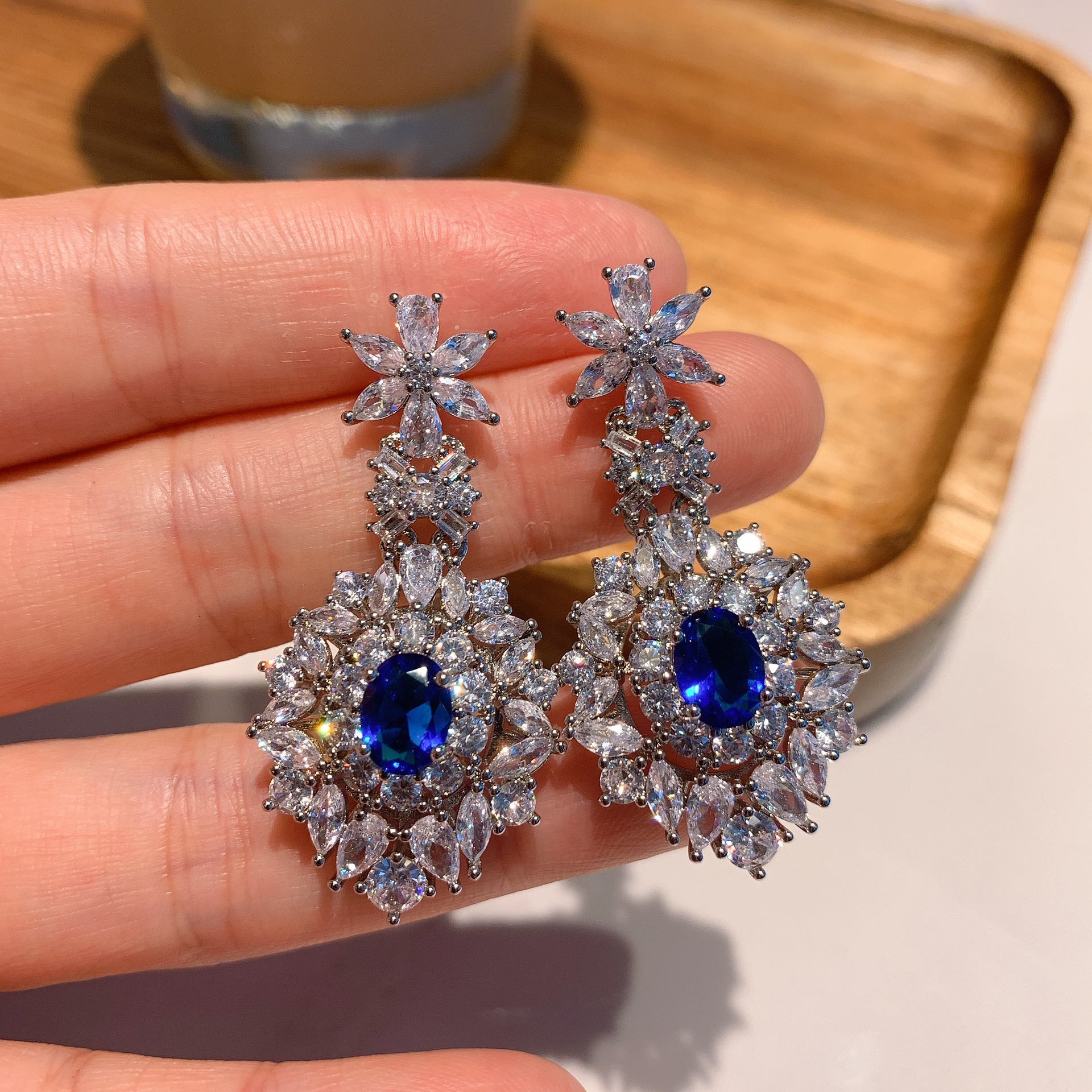 新款欧美风复古仿真坦桑蓝宝石豪华镶嵌首饰套装主吊坠9*9*耳6*8