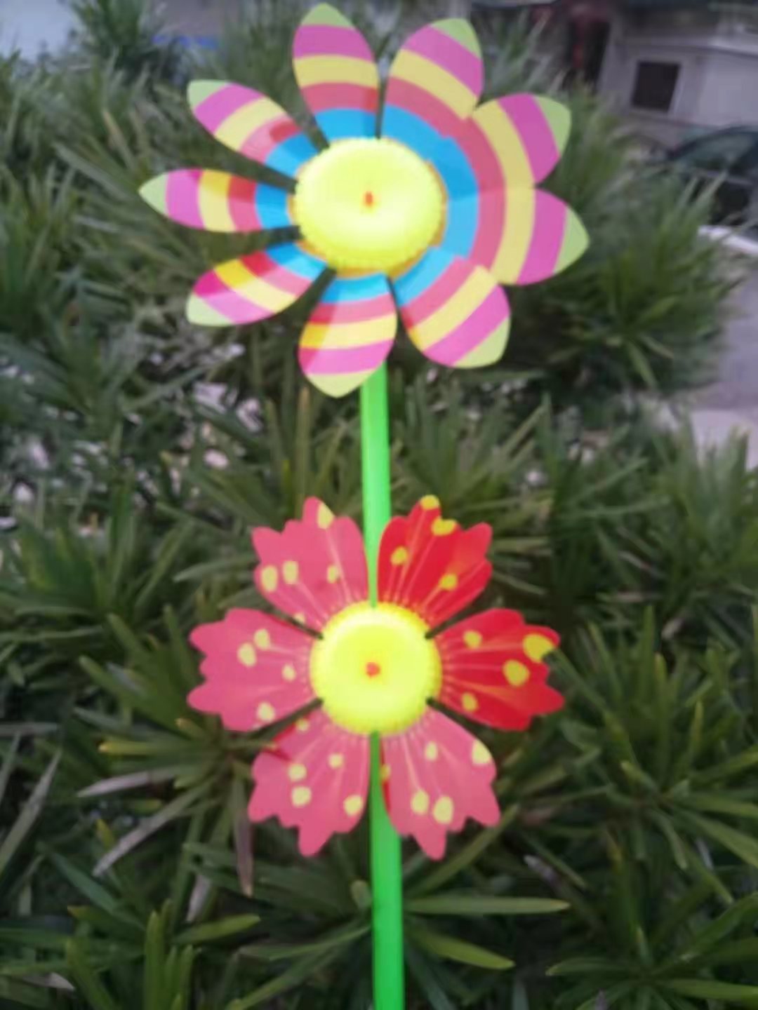 2 Flower Windmill Children's Pinwheel Color Windmill Traditional Toy Scenic Spot Stall Hot Selling Source of Goods Toy Wholesale