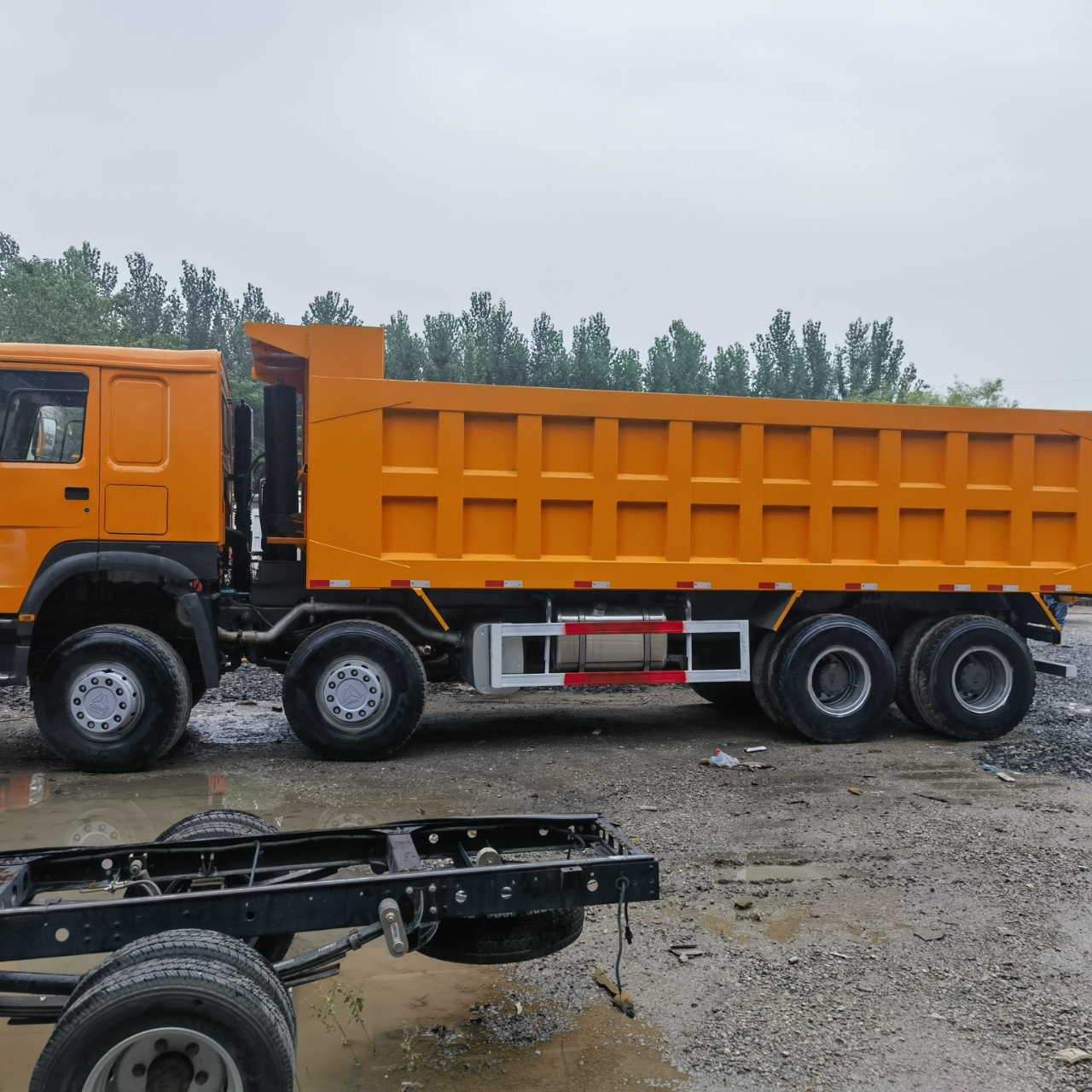 重汽豪沃自卸车出口前四后八自卸车二手自卸专用车后翻自卸半挂车