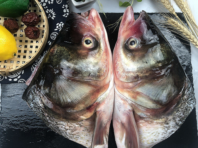 2只包邮花鲢鱼胖头鱼头大头鳙鱼鱃鱼黑鳙头鲢鱼淡水鱼免清理