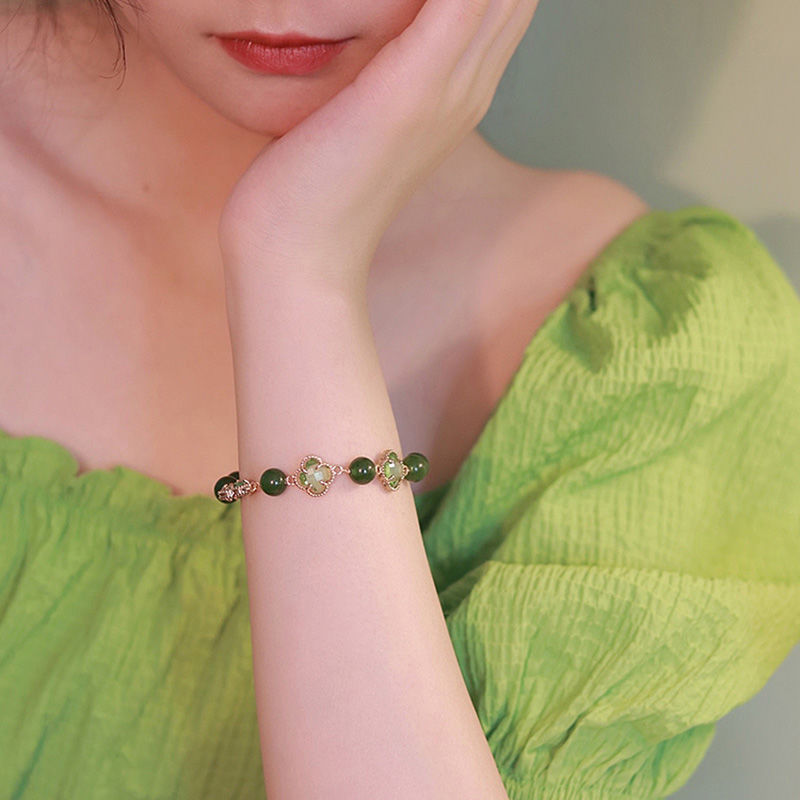 New Green Chalcedony Clover Bracelet Ins Style Niche Design Net Red White Girlfriends Student Fresh Bracelet