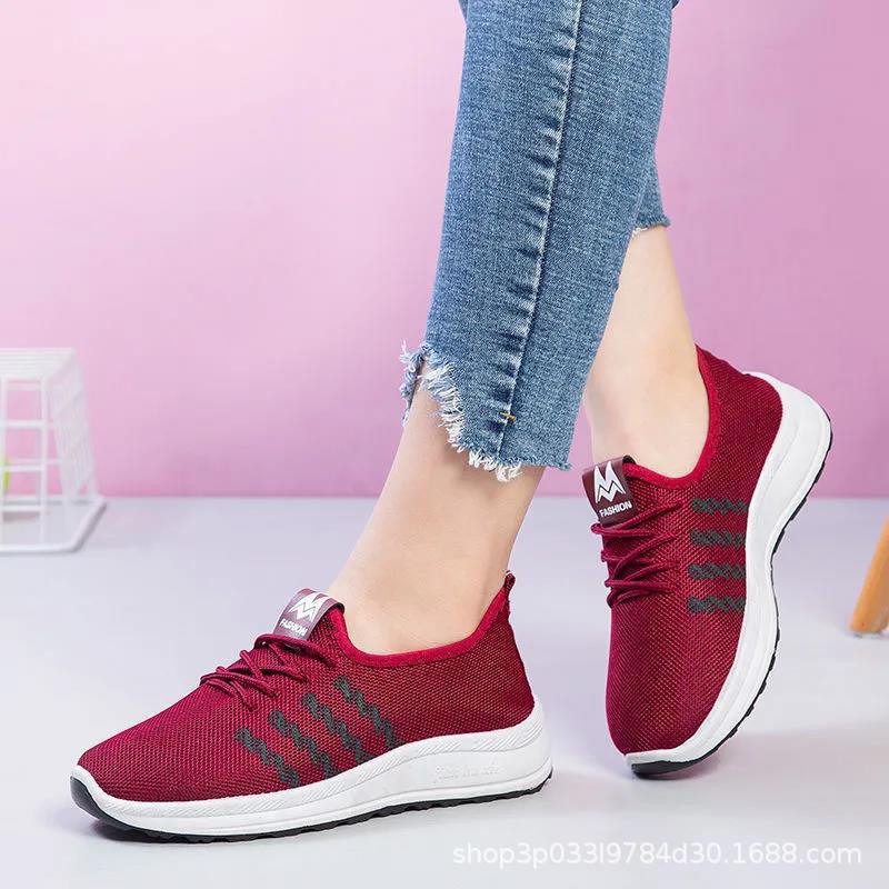 Spring and Summer Old Beijing Middle-Aged and Elderly Walking Students Leisure Korean Mesh Shoes Sports Anti-Slip Square Dance Hollow Women