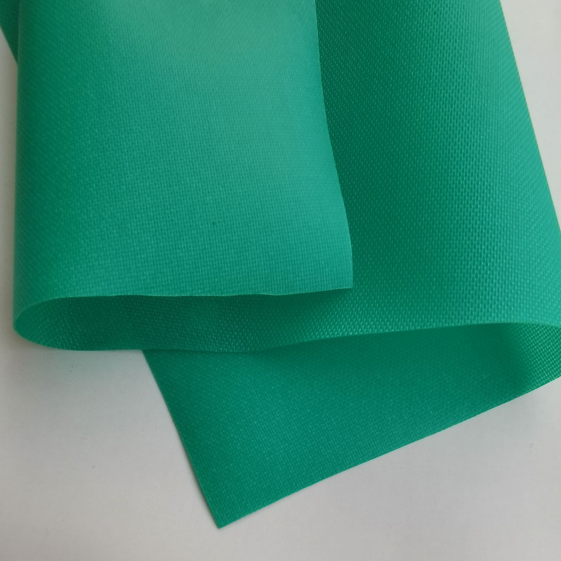 210d单面tpu尼龙布0.15mm淋膜tpu行李箱面料可电压帐篷防水尼龙布