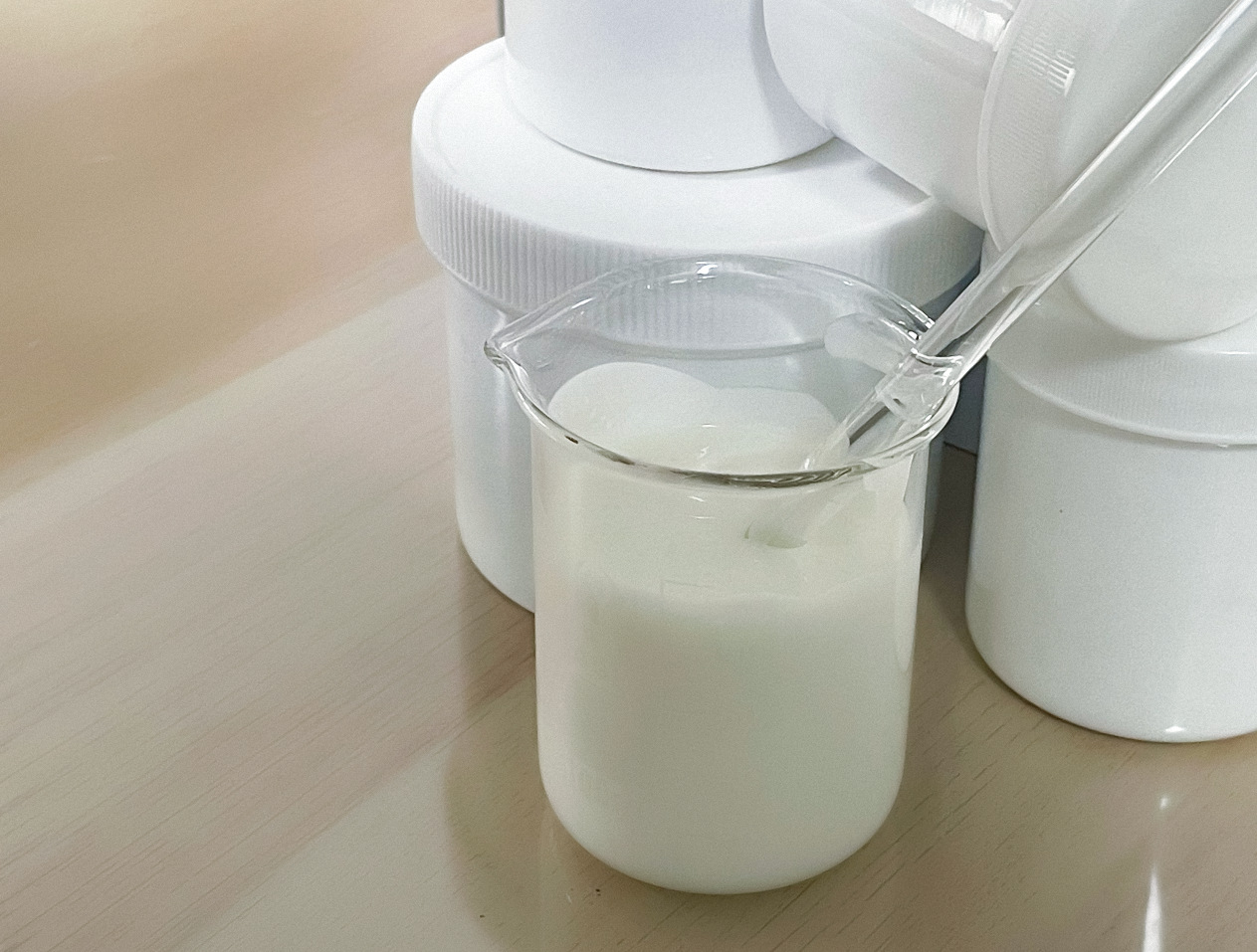 纺织用相变微胶囊乳液 相变纤维 28度微胶囊乳液 纺织相变胶囊
