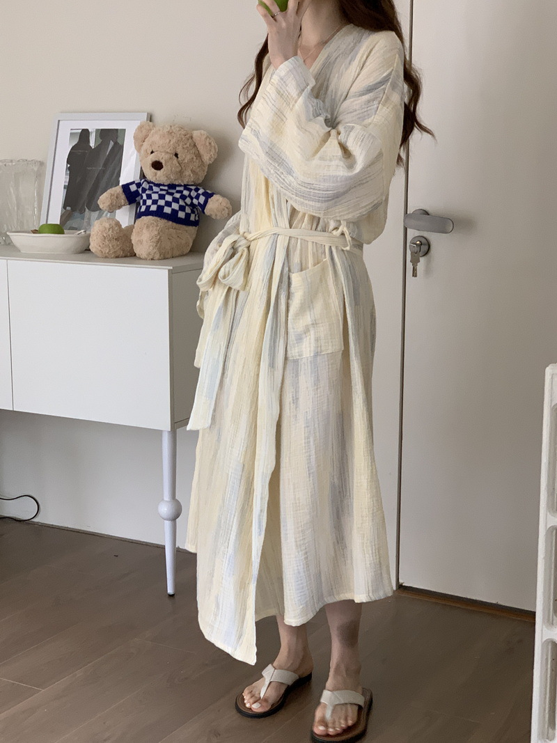 实拍 韩国新款纯棉睡袍气质家居服女透气宽松腰带长款浴袍-阿里巴巴