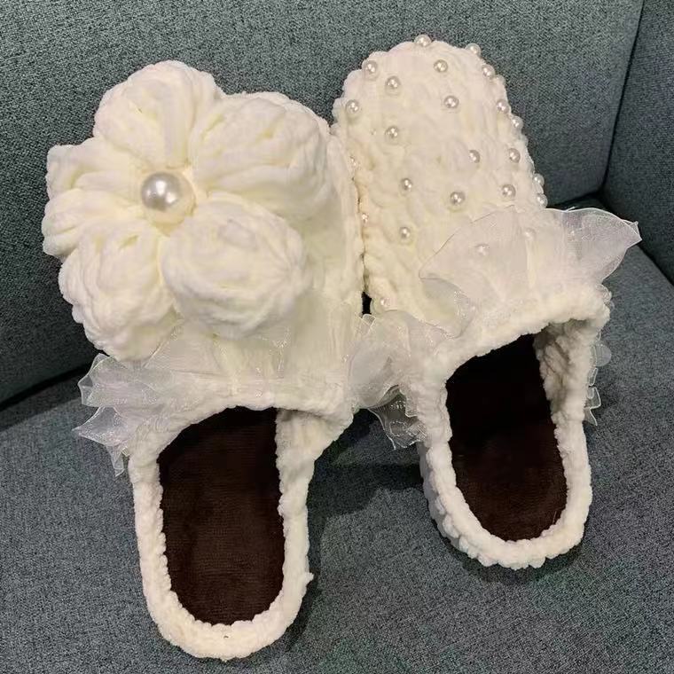 Hook Knitted Slippers Hand-Woven Hand-Woven Wool Crocheted DIY Homemade Material Bag Slippers Winter Crystal Sole