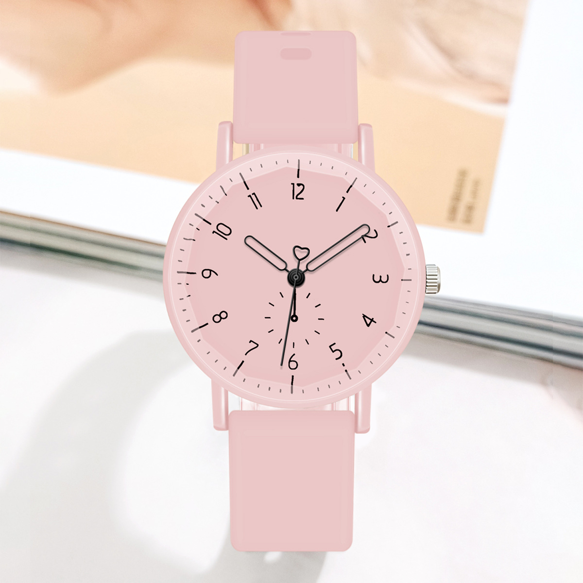 2023 Foreign Trade New Fashion Women's Silicone Strap Quartz Wrist Watch Student Minimalist Sports Watch in Stock Wholesale