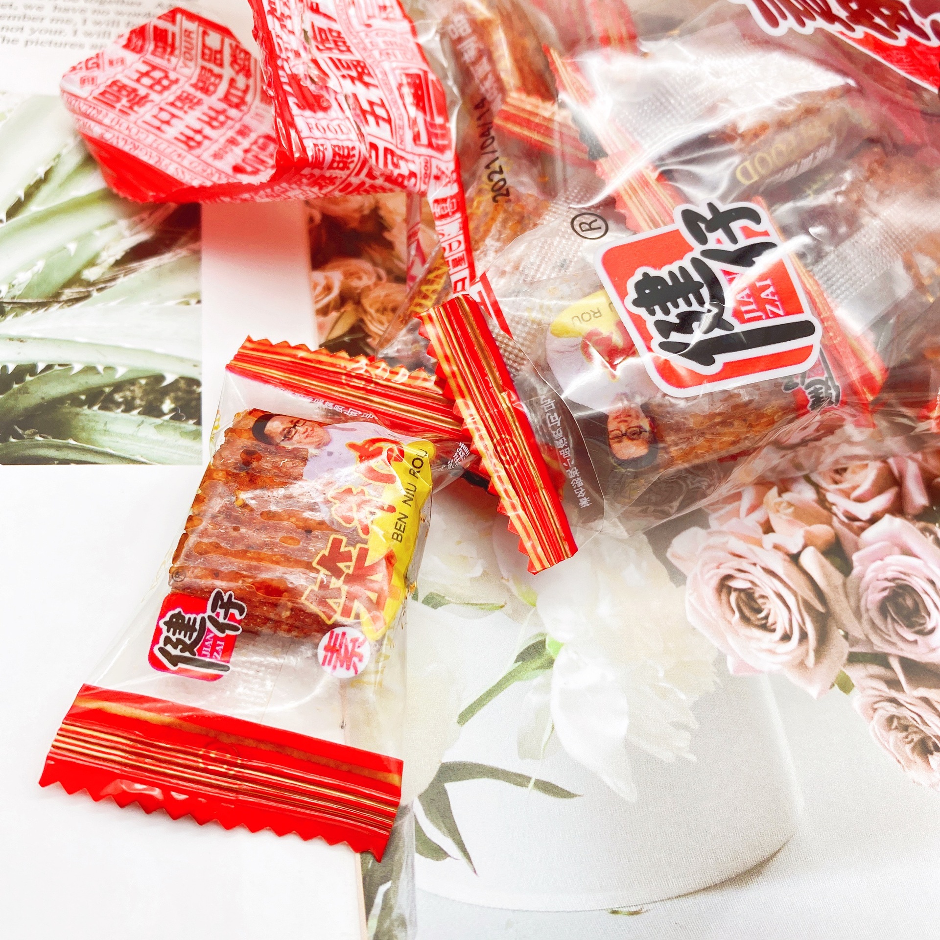 168g健仔素笨牛肉儿童怀旧零食 网红辣条 休闲食品批发