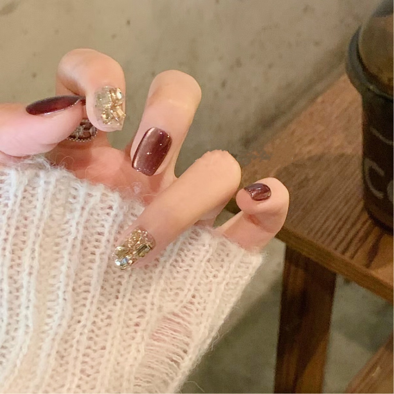 穿戴美甲美拉德焦糖猫眼满钻秋冬显白手工百搭气质可拆卸假指甲片