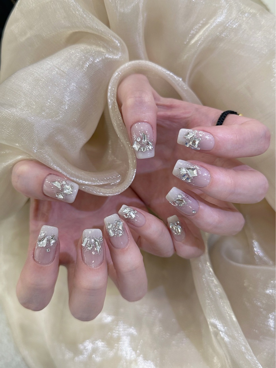 纯手工穿戴甲2023年新款批发裸白细闪白月光美甲贴片a206-阿里巴巴