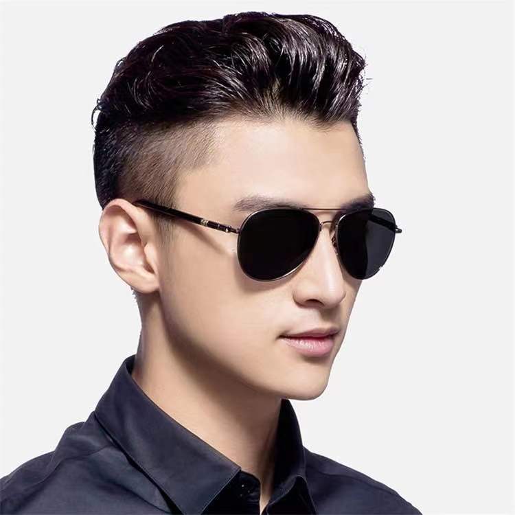 Factory Wholesale Discolored Sunglasses Polarized Sunglasses Day and Night Dual Use Aviator Sunglasses Men's Fishing Sports Driving